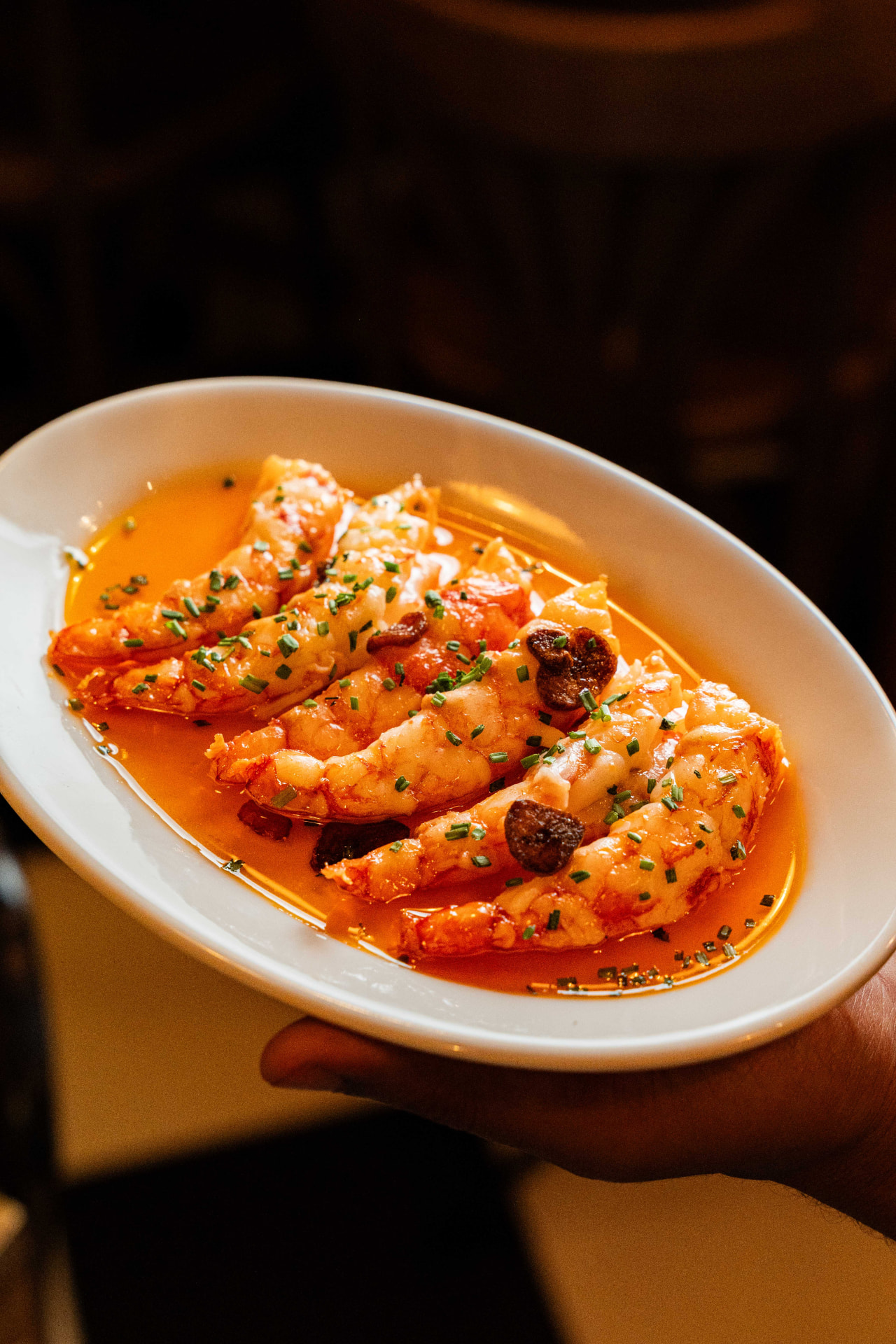 Gambas al ajillo con guindilla y cebollino